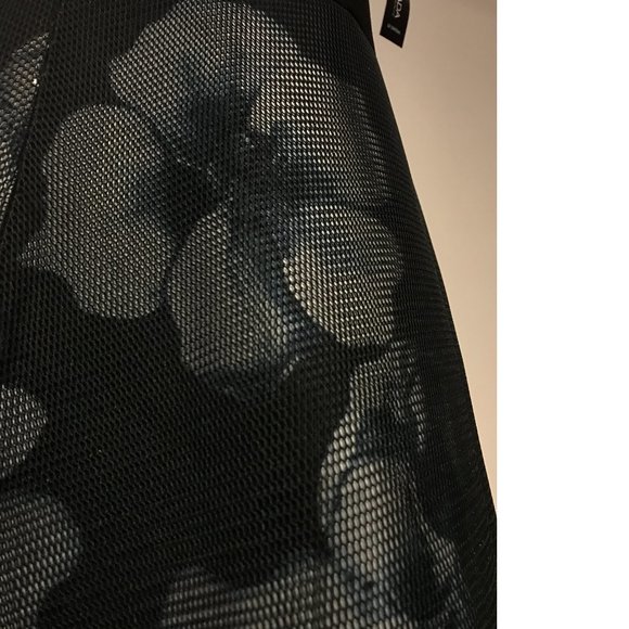 PLUS SIZE Wedding Boutique LE CHATEAU Bridesmaid Floral Mesh Asymmetrical dress - Picture 6 of 9